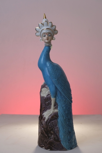 porcelain figurine, 34x10x9 cm