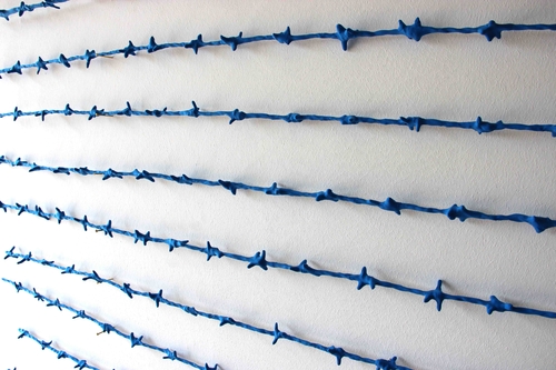 plasticine unbarbed wire, 265x140x4 cm